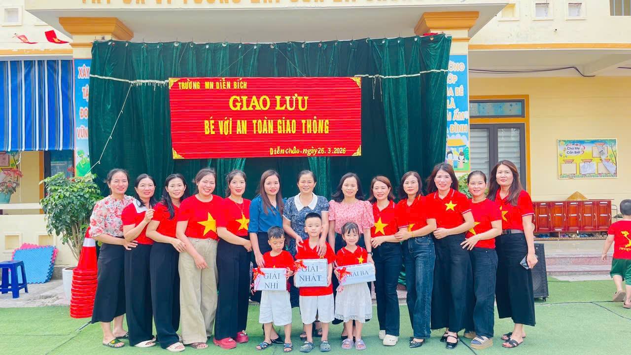 Giao lưu " Bé với an toàn giao thông" NH 25-26